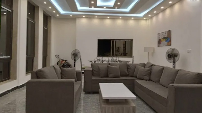 Interior-image-of-Sana-Farm-1